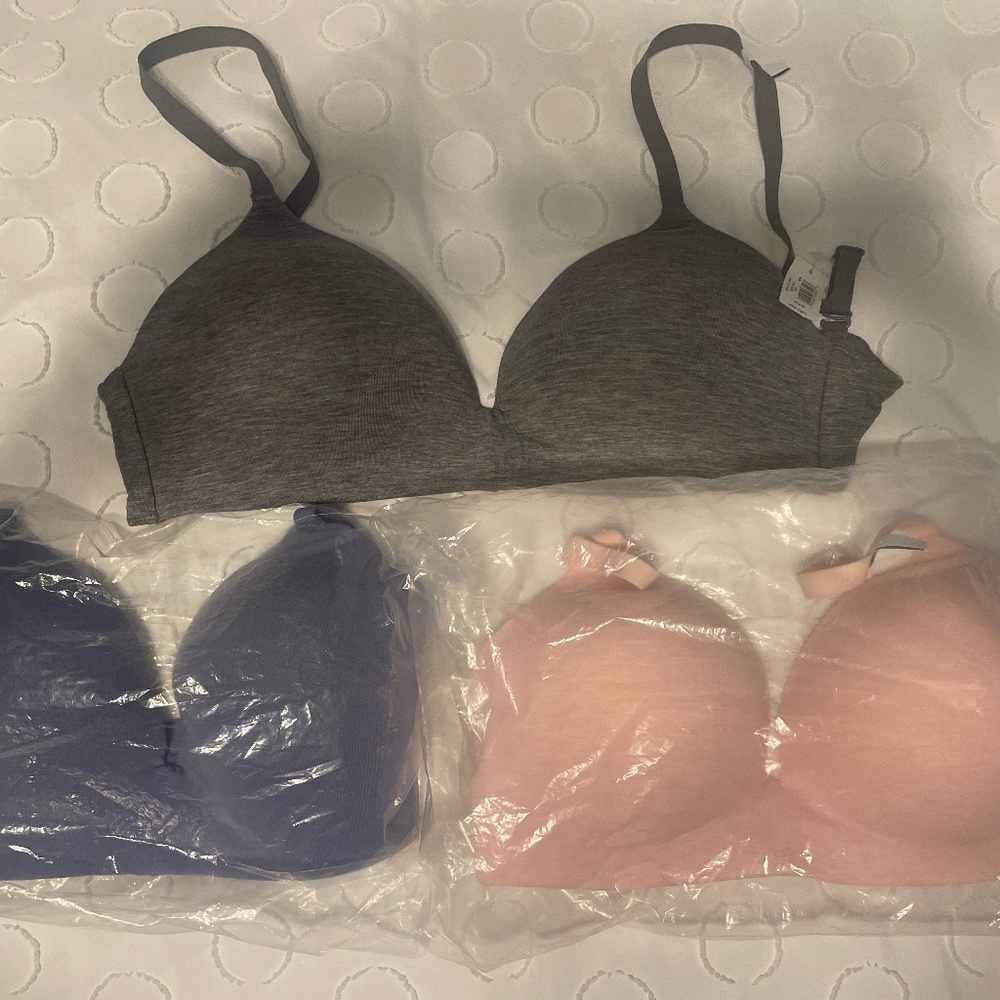 34D Gap Body